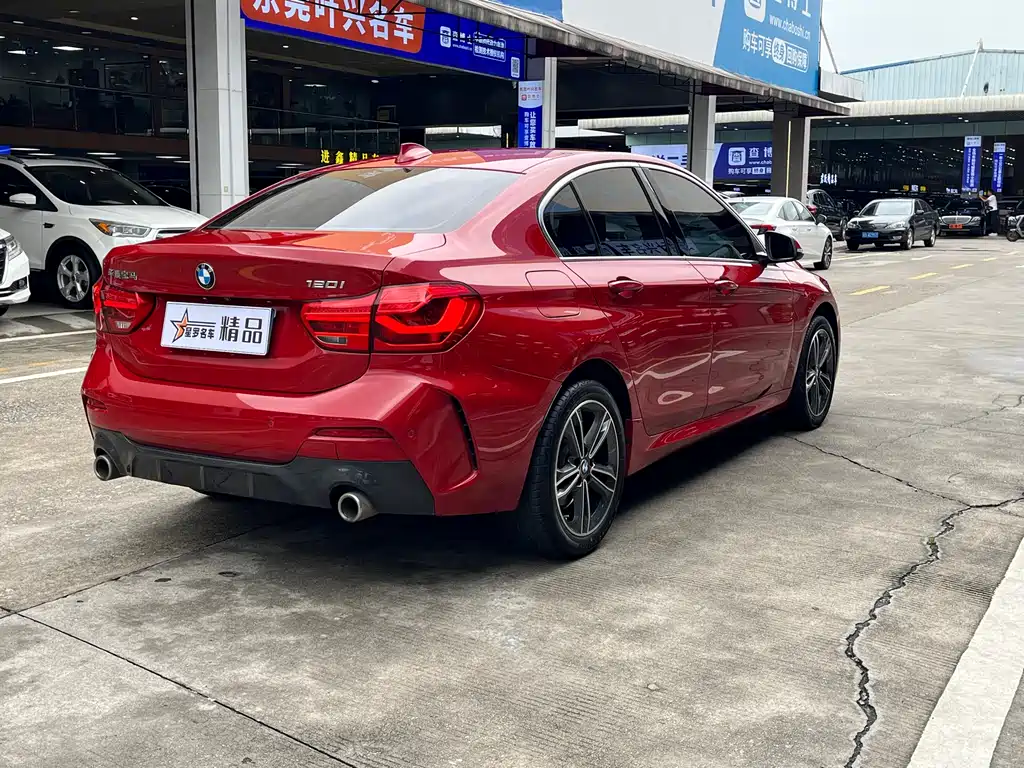 BMW 1 Series 2021