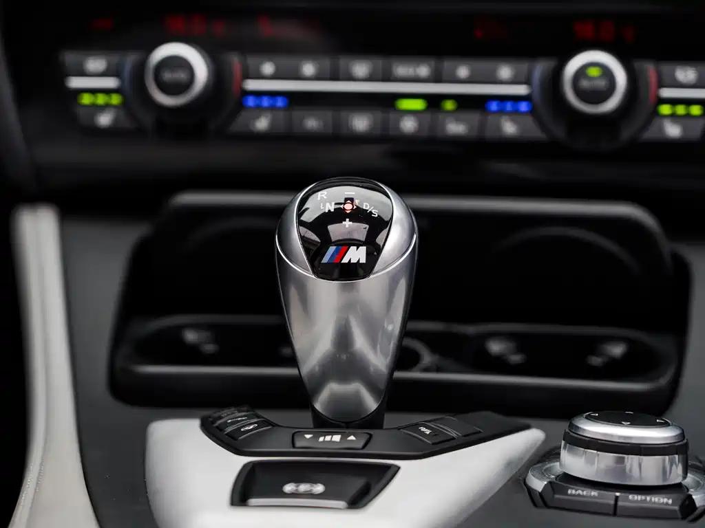 BMW M5 2012 — фото 33