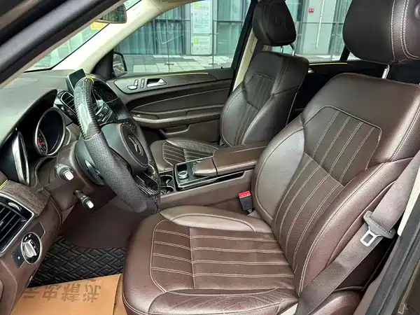 Mercedes-Benz GLE 2015