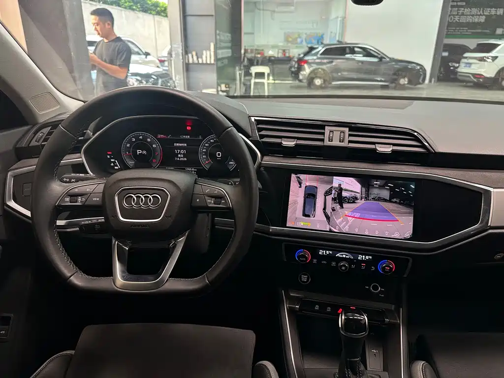 Audi Q3 2022 — фото 19
