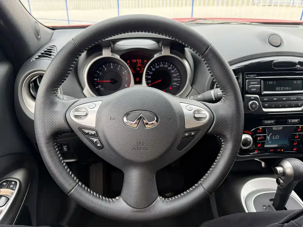 Infiniti ESQ 2018 — фото 15