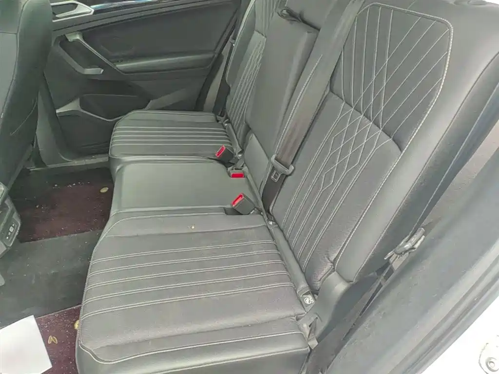 Volkswagen Tiguan L 2022 — фото 17