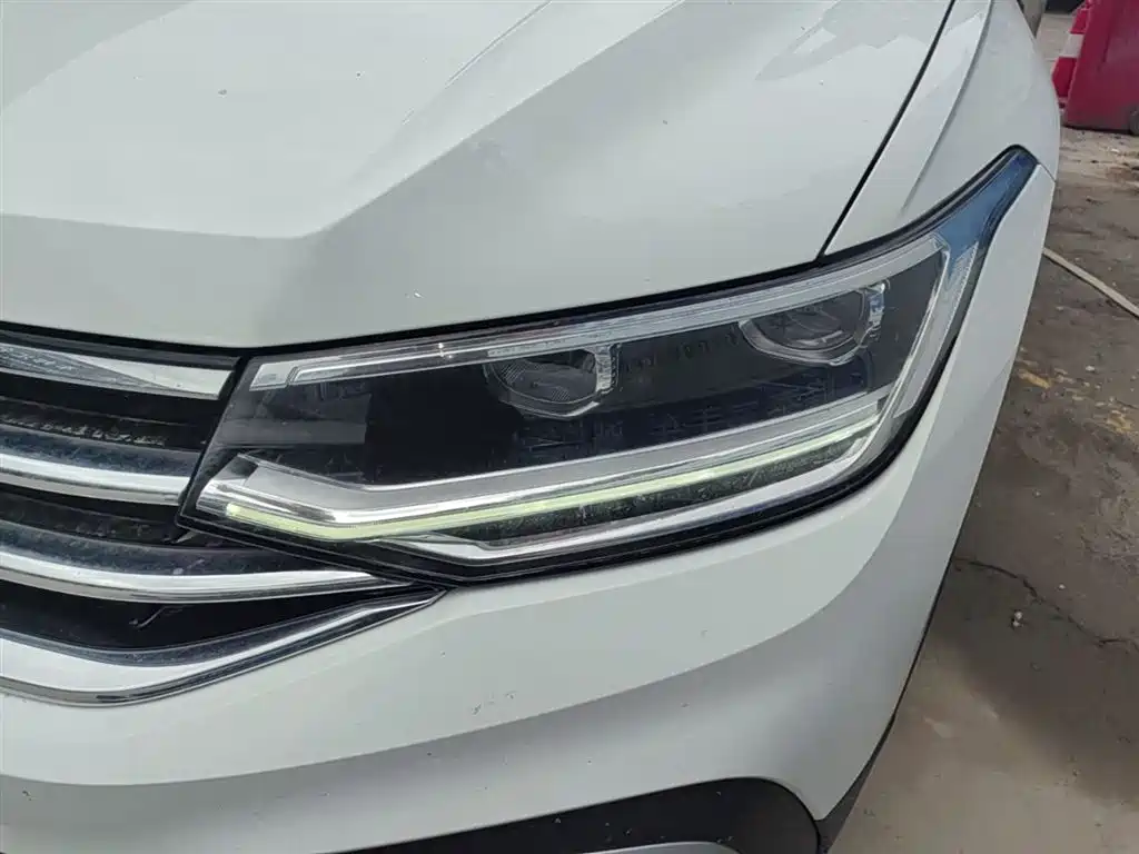 Volkswagen Tiguan L 2022 — фото 24
