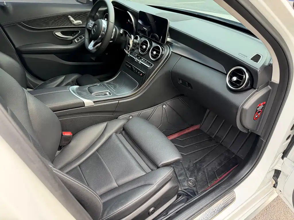 Mercedes-Benz C-Class 2020 — фото 17