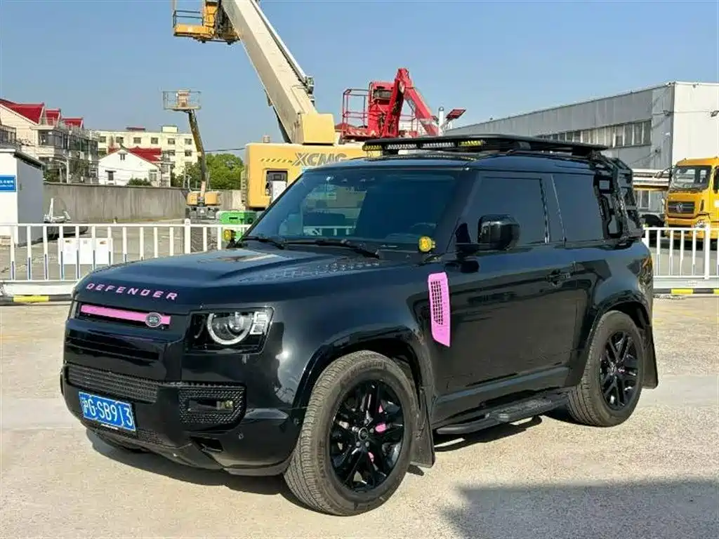 Land Rover Defender 2022