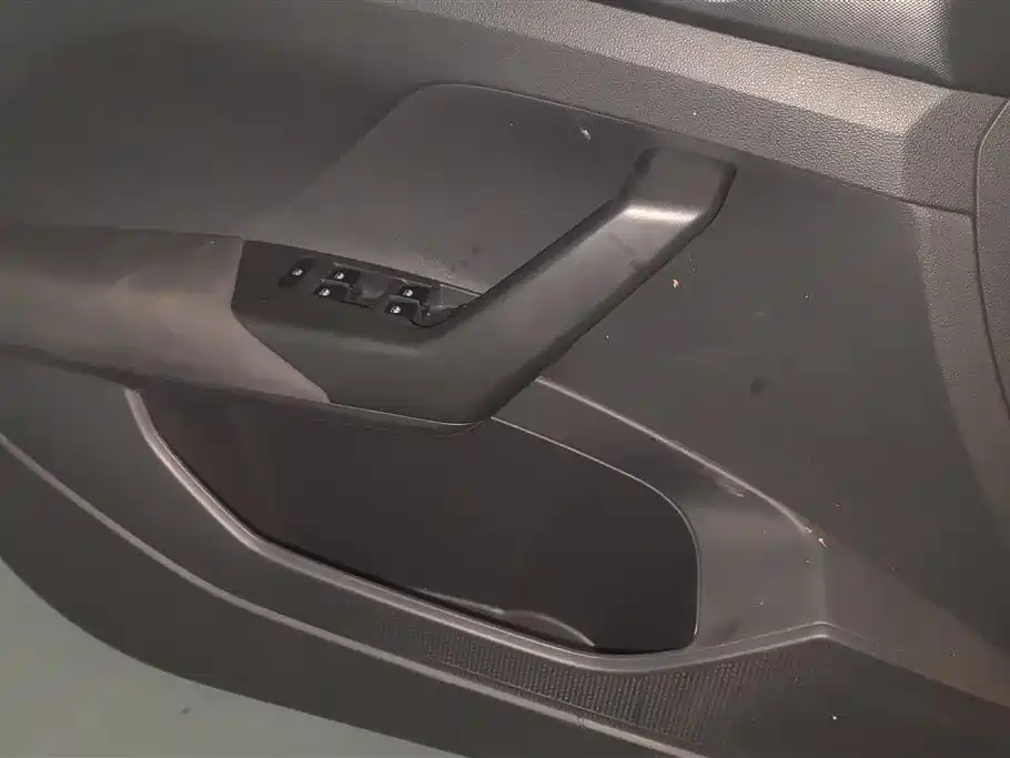 Volkswagen T-Cross 2025