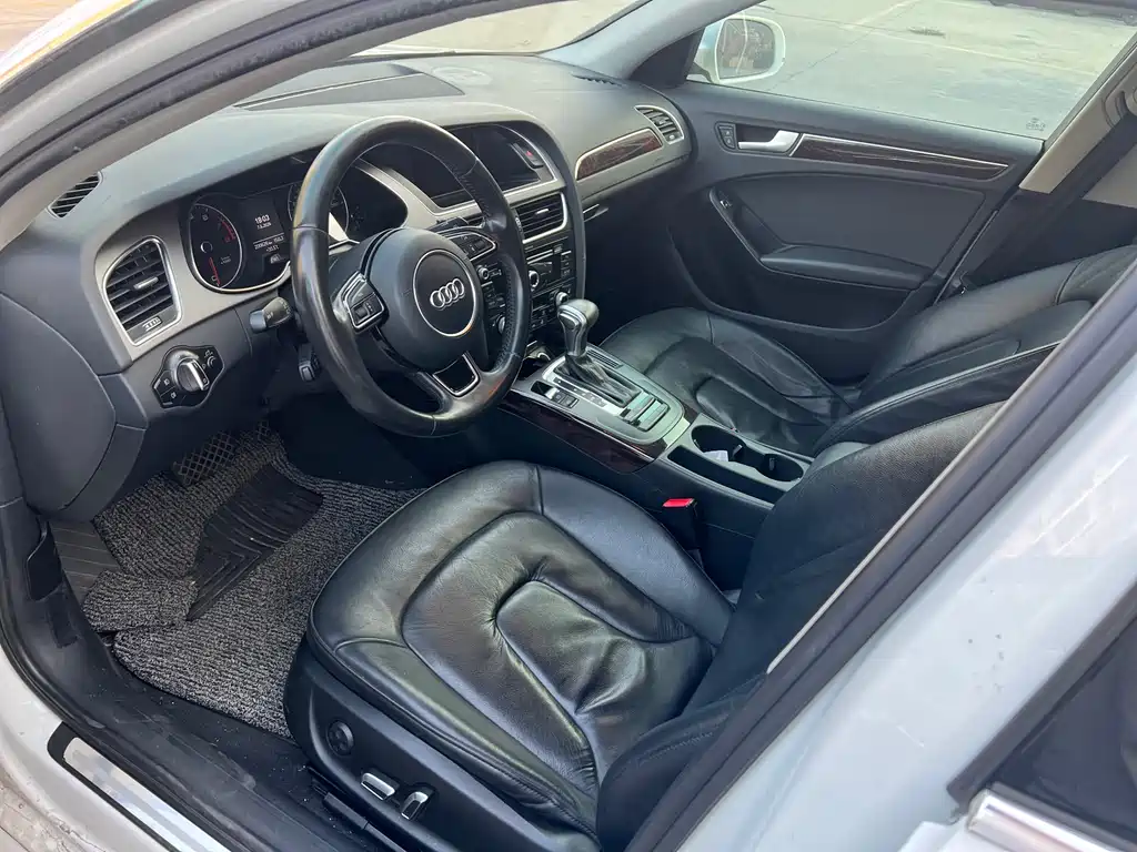 Audi A4L 2015 — фото 2