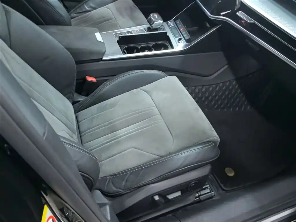 Audi A6L 2020 — фото 25