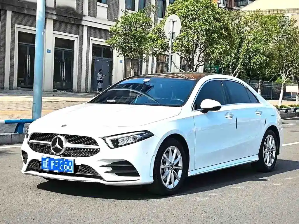 Mercedes-Benz A-Class 2021 — фото 1