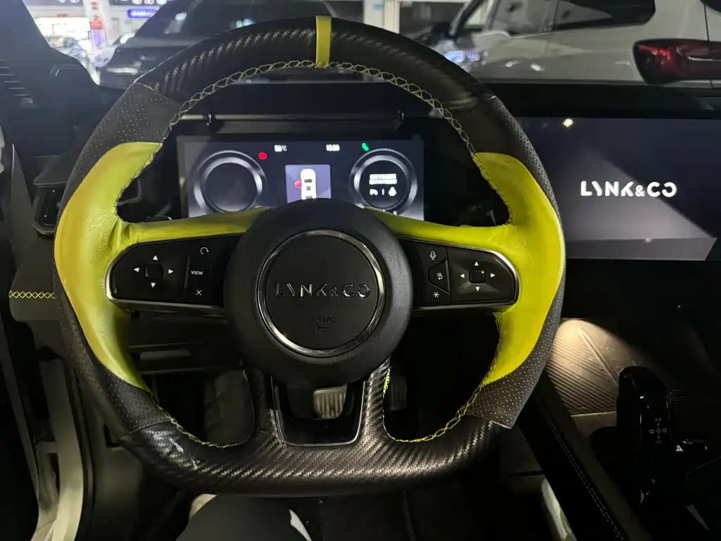 Lynk & Co 03 2023