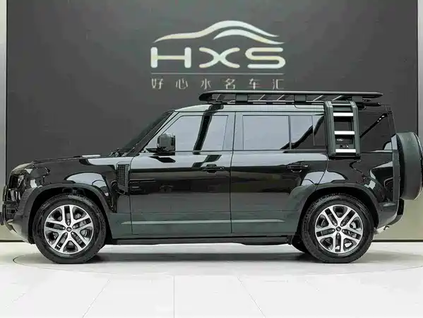 Land Rover Defender 2024