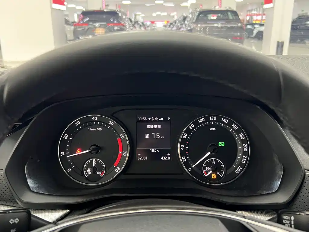 Skoda Octavia 2021 — фото 14