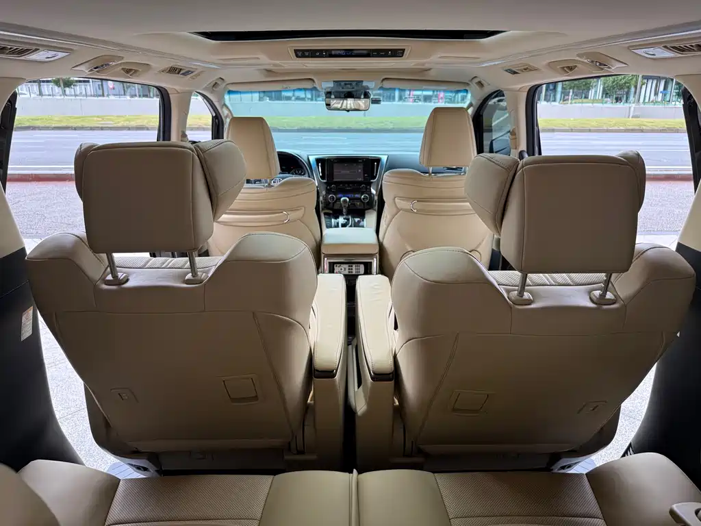 Toyota Vellfire 2020 — фото 14