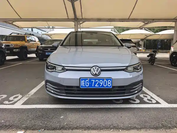 Volkswagen Golf 2022
