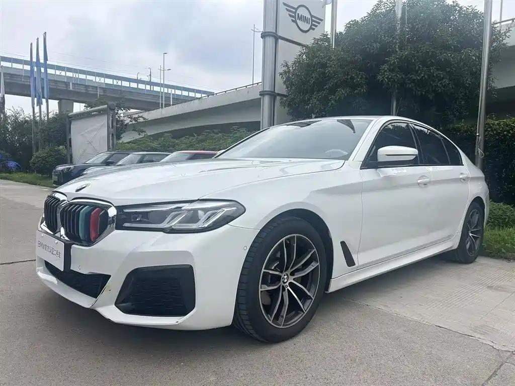 BMW 5 Series 2023