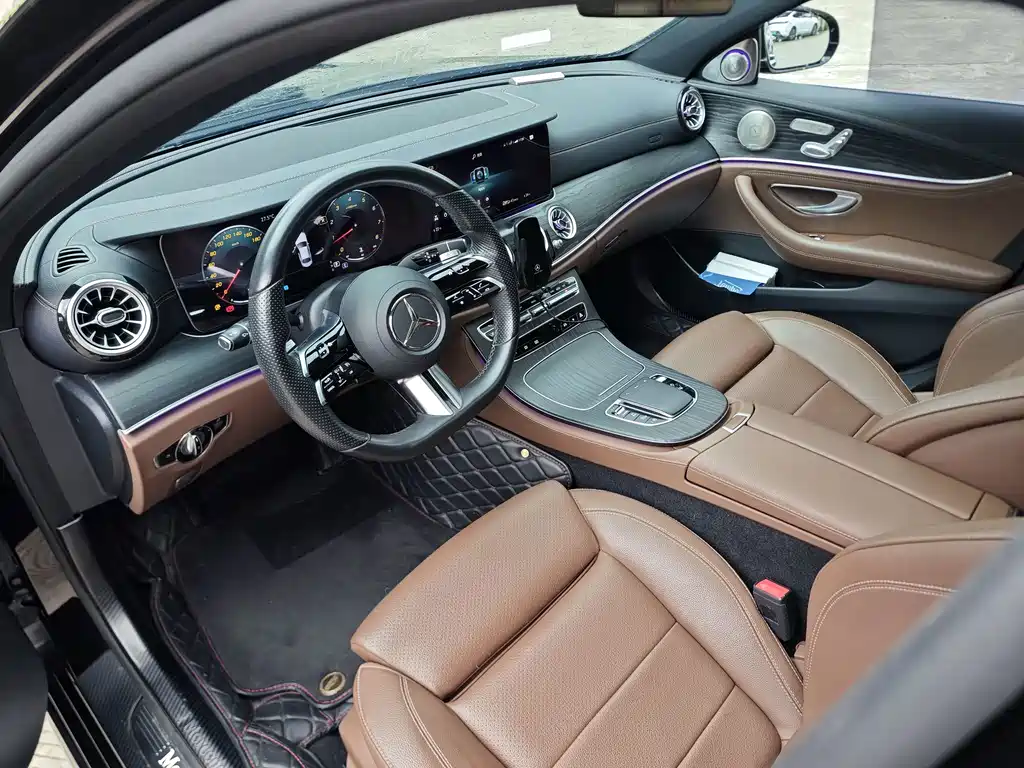 Mercedes-Benz E-Class 2022 — фото 14