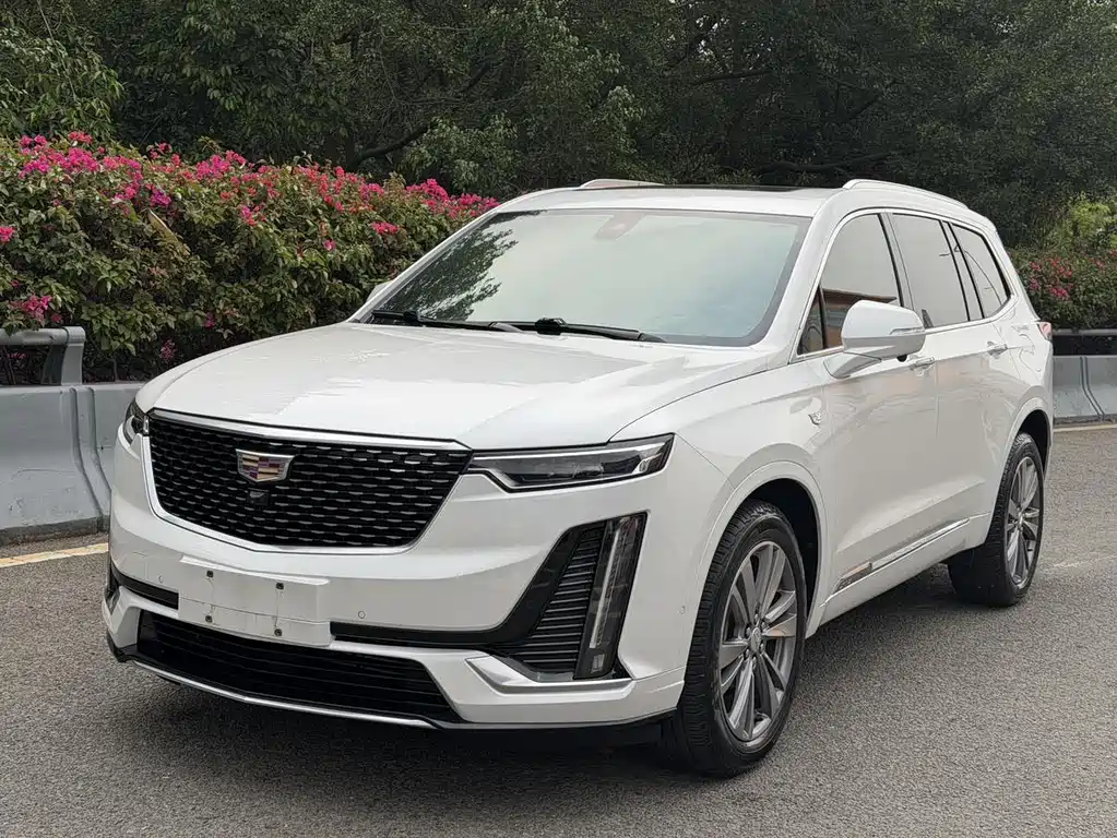 Cadillac XT6 2020 — фото 1