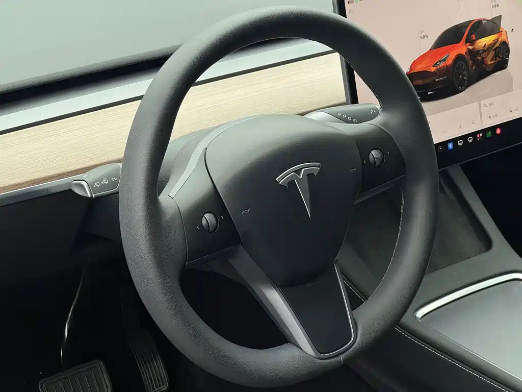 Tesla Model Y 2022 — фото 11