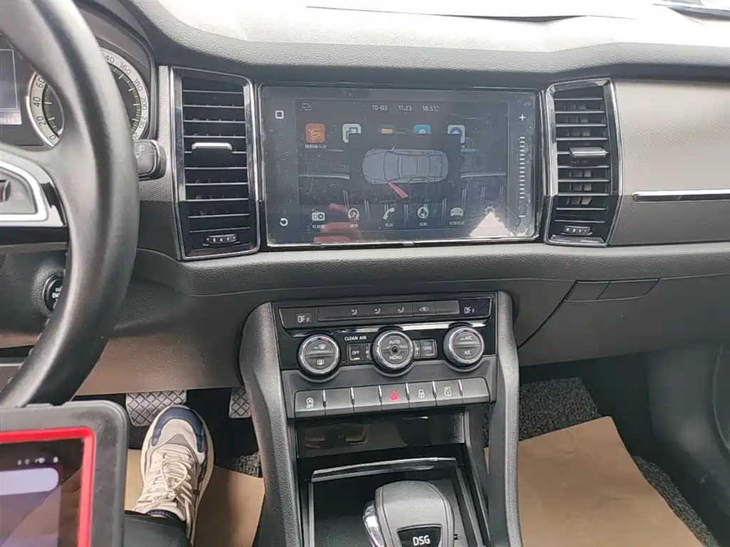 Skoda Kodiaq 2017 — фото 13