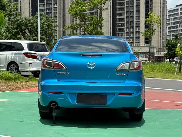 Mazda 3 Xingcheng 2013