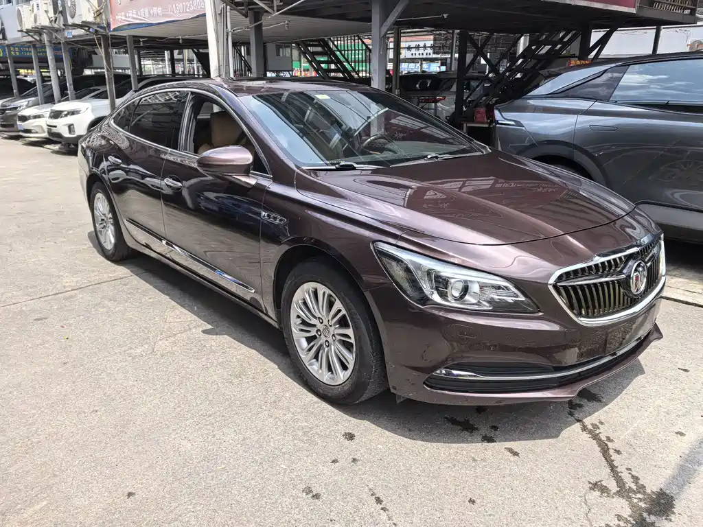 Buick LaCrosse 2017 — фото 2