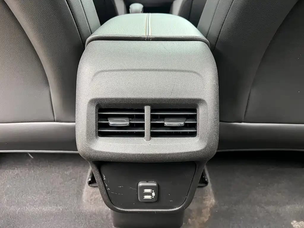 Chevrolet Equinox 2021 — фото 15
