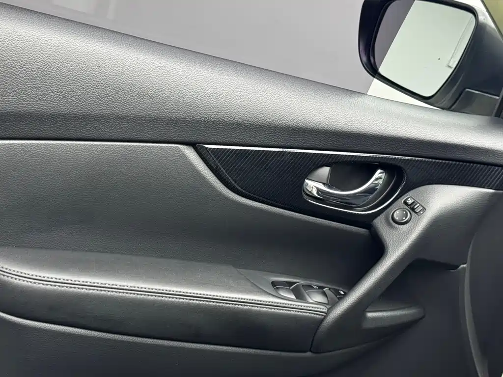 Nissan X-Trail 2018 — фото 15