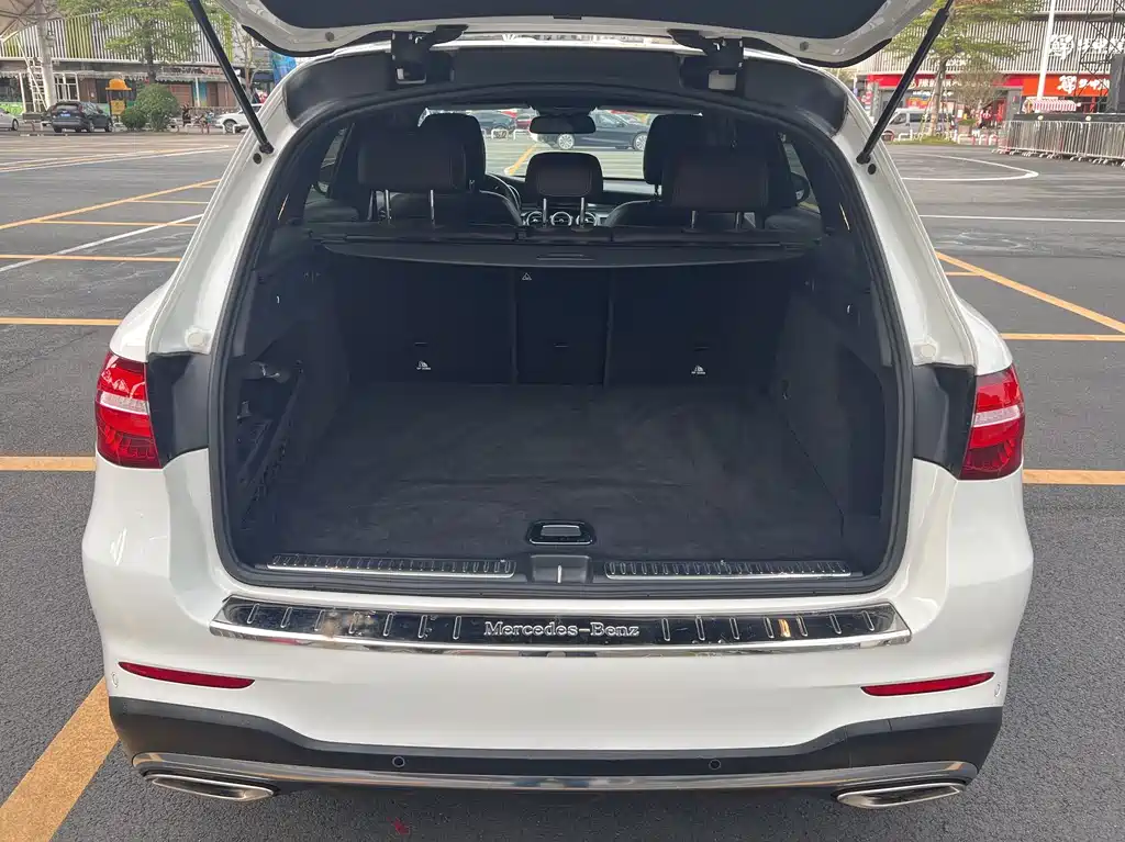 Mercedes-Benz GLC 2017 — фото 16