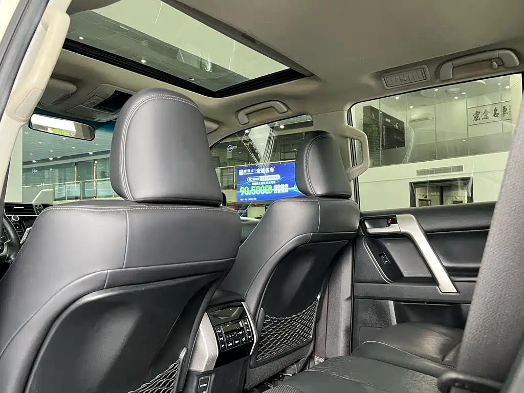 Toyota Prado 2018 — фото 11