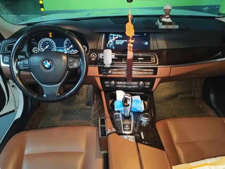 BMW 5 Series 2015 — фото 5