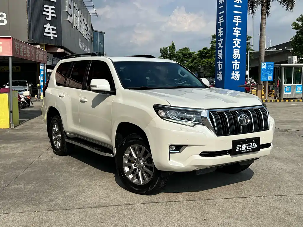 Toyota Prado 2018 — фото 2