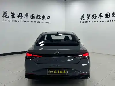 Hyundai Elantra 2022