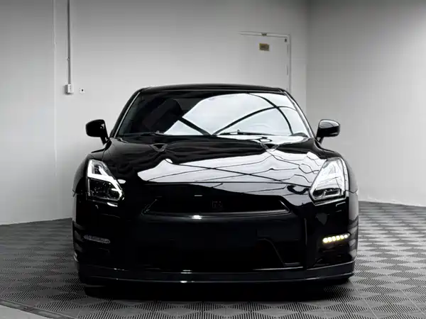 Nissan GT-R 2014