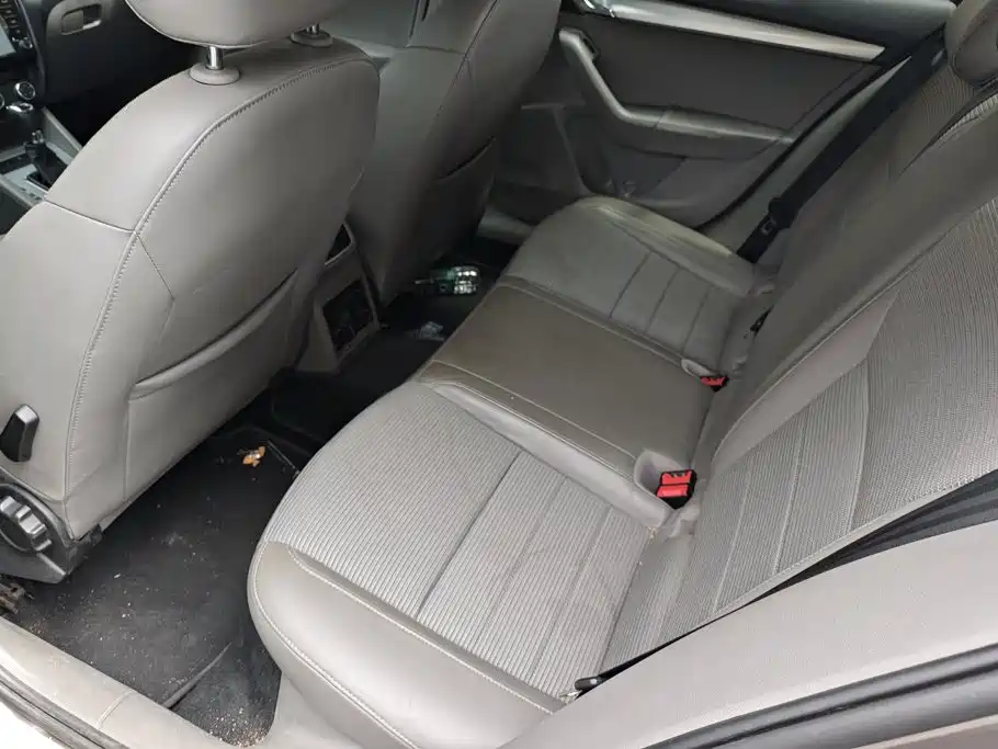 Skoda Octavia 2014 — фото 11