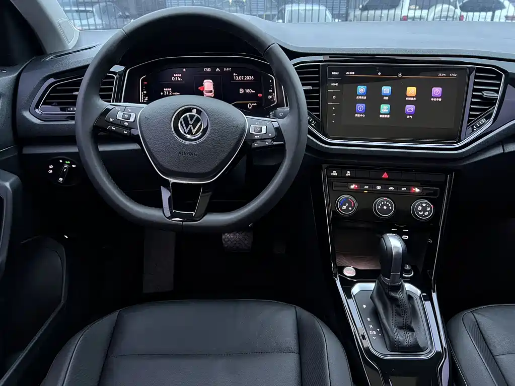 Volkswagen T-Roc 2022 — фото 13