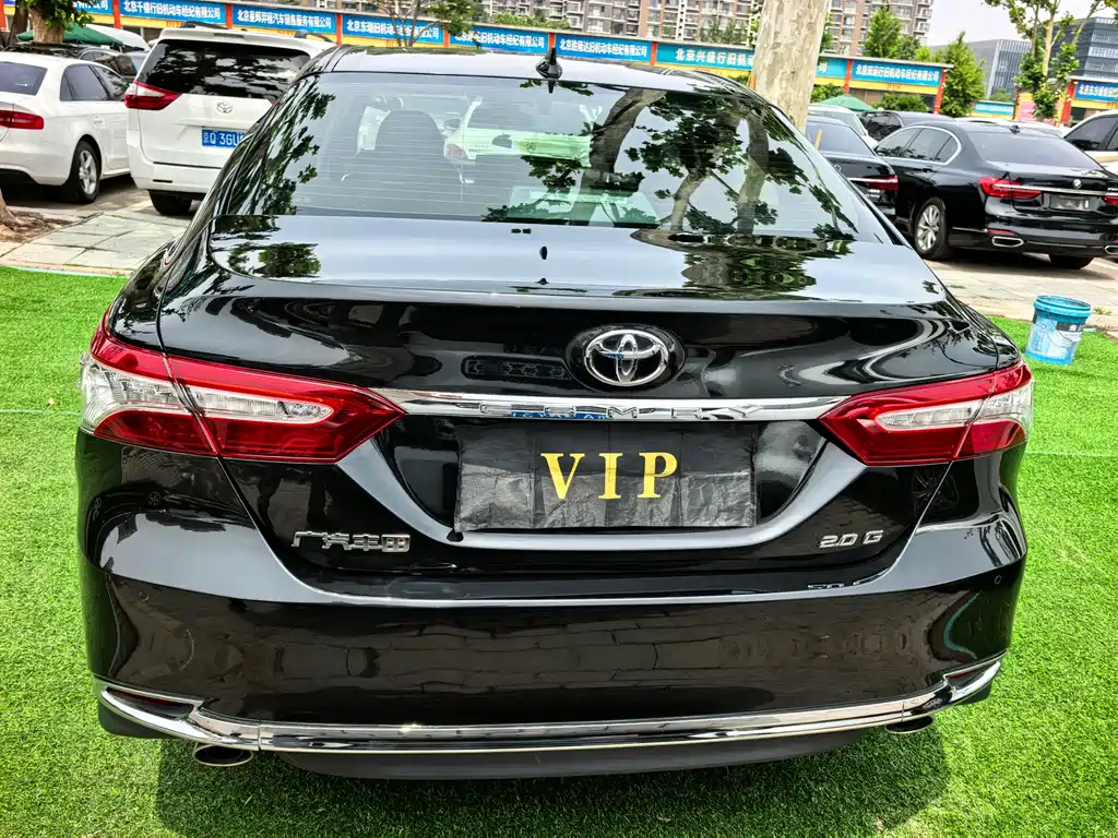Toyota Camry 2023 — фото 13