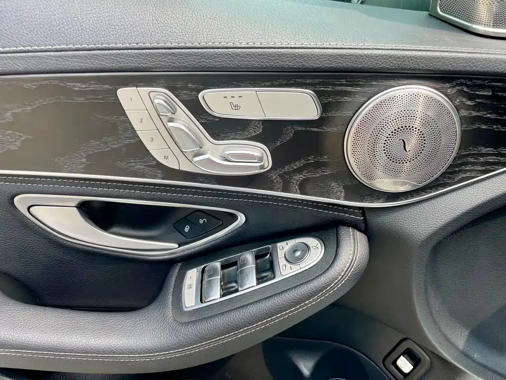 Mercedes-Benz C-Class 2020 — фото 14