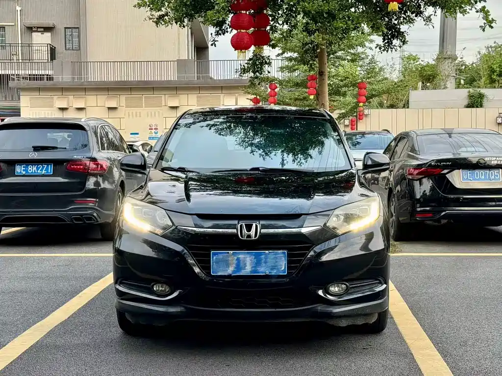 Honda Vezel 2017 — фото 1