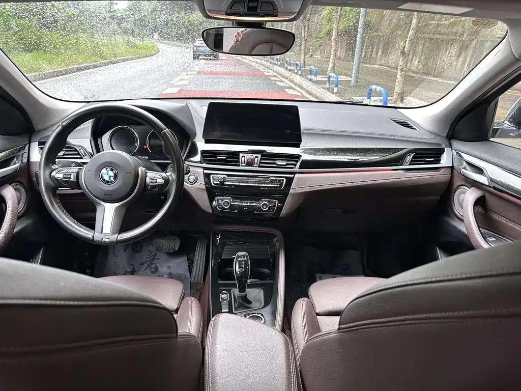 BMW X2 2022 — фото 8