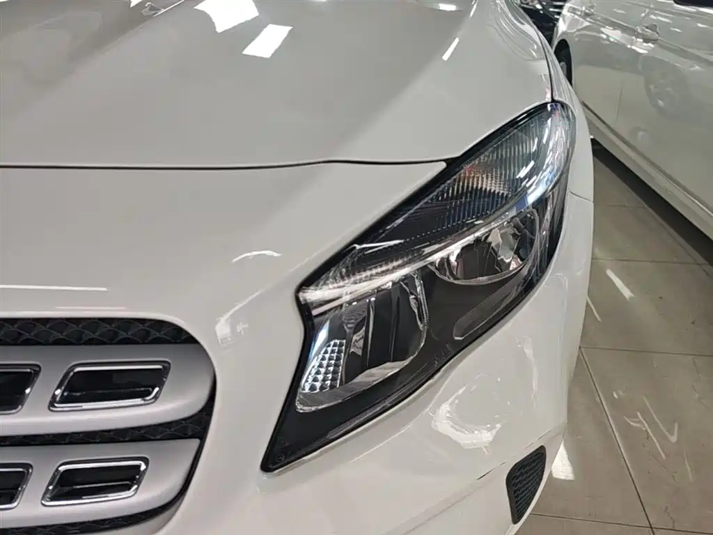 Mercedes-Benz GLA 2017 — фото 24