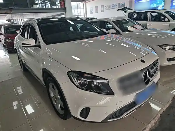 Mercedes-Benz GLA 2017