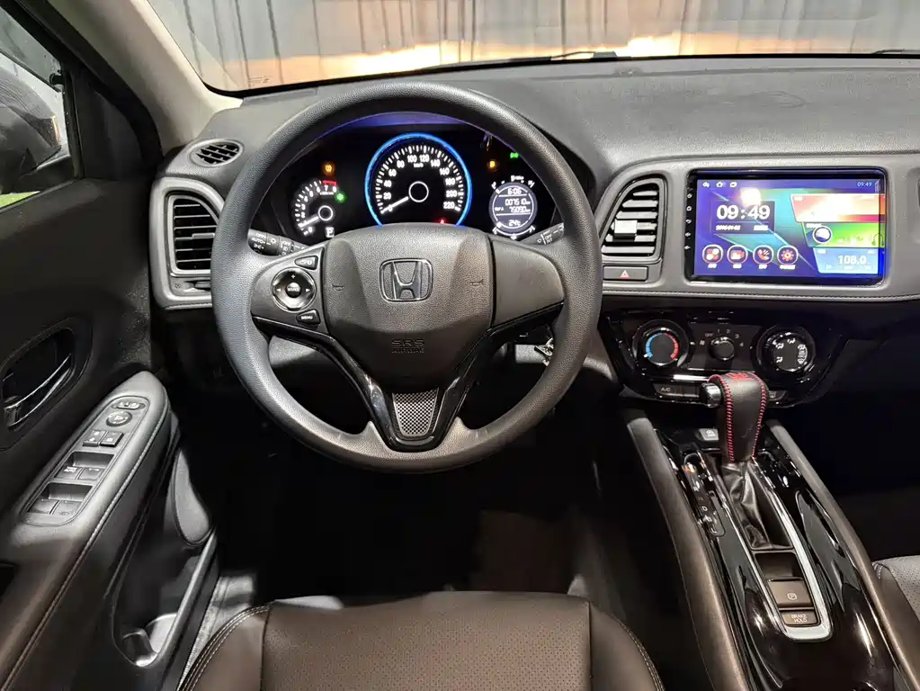 Honda Vezel 2022 — фото 16