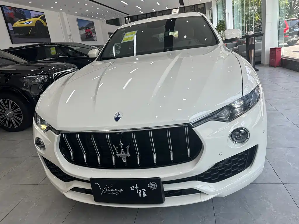 Maserati Levante — фото 2