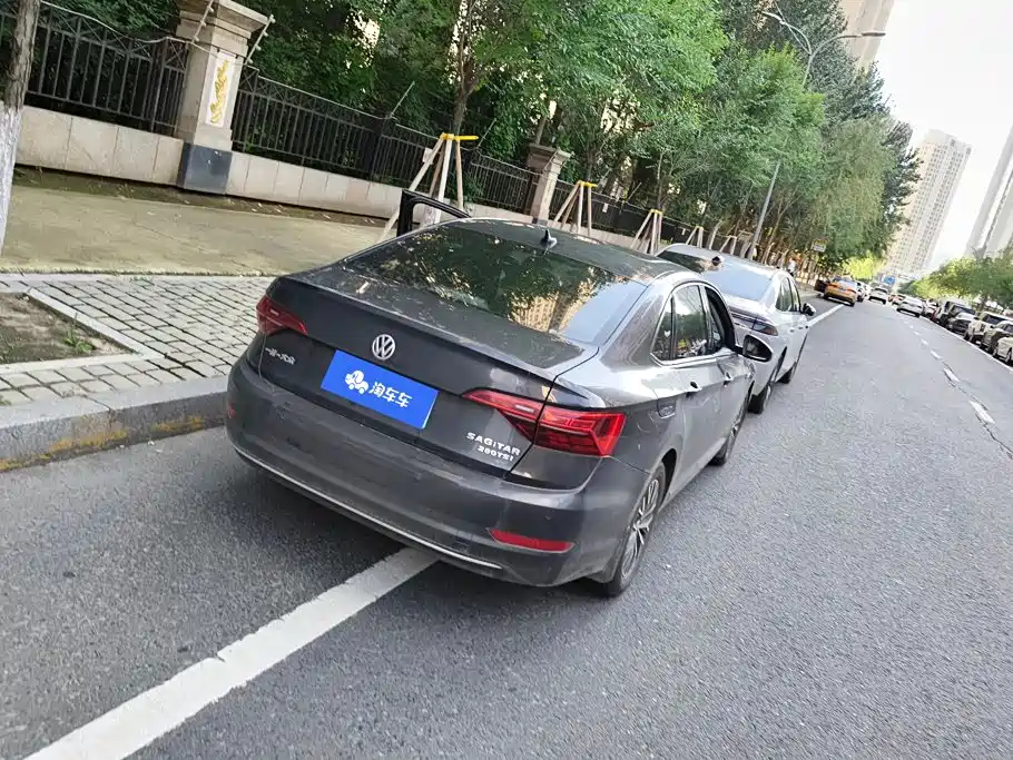 Volkswagen Sagitar 2021