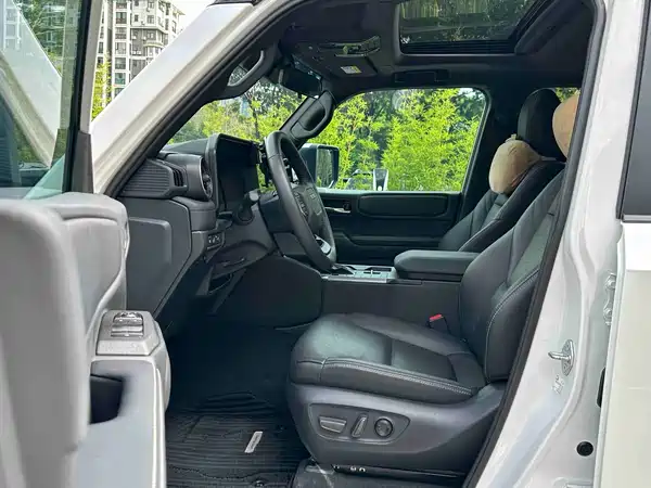 Toyota Prado 2025