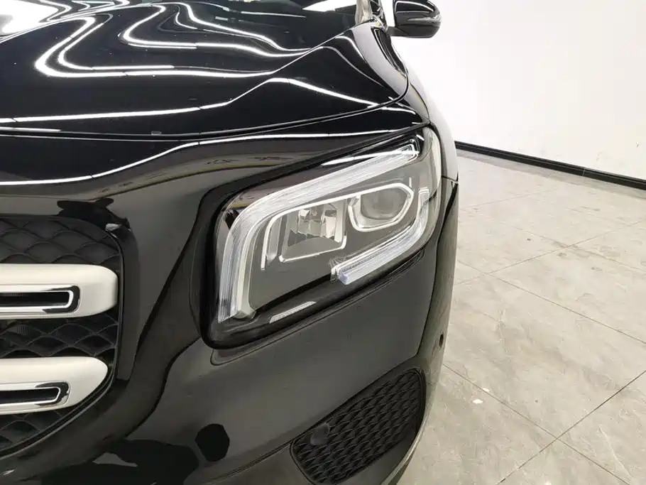 Mercedes-Benz GLB 2022