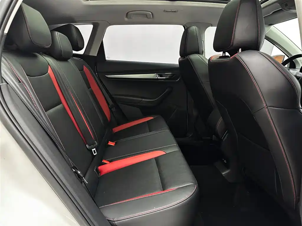 Skoda Karoq 2022 — фото 23