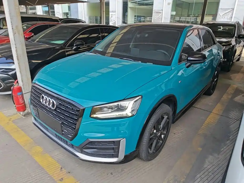 Audi Q2L 2020