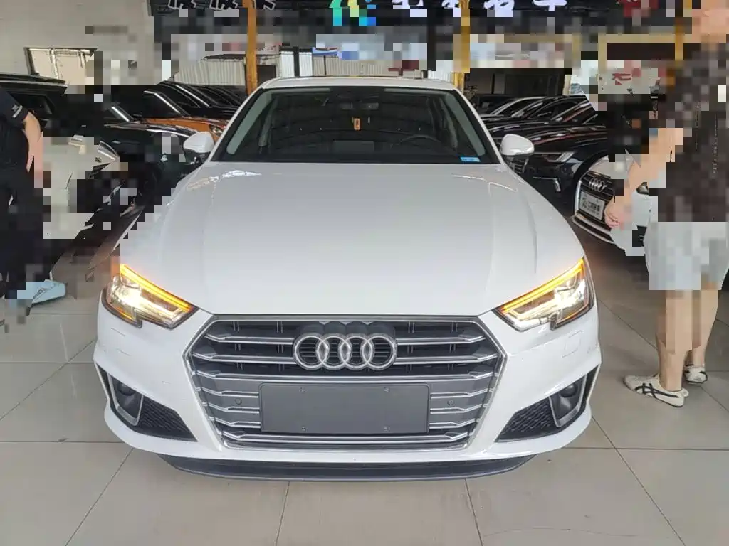 Audi A4L 2019