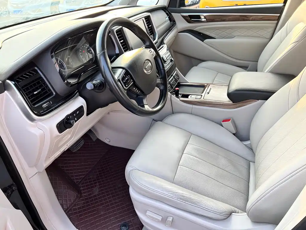 GAC Motor Trumpchi M8 2018 — фото 4